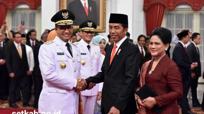 Meneropong Keberuntungan Joko Widodo dan Anies Baswedan di Pilpres 2024..?